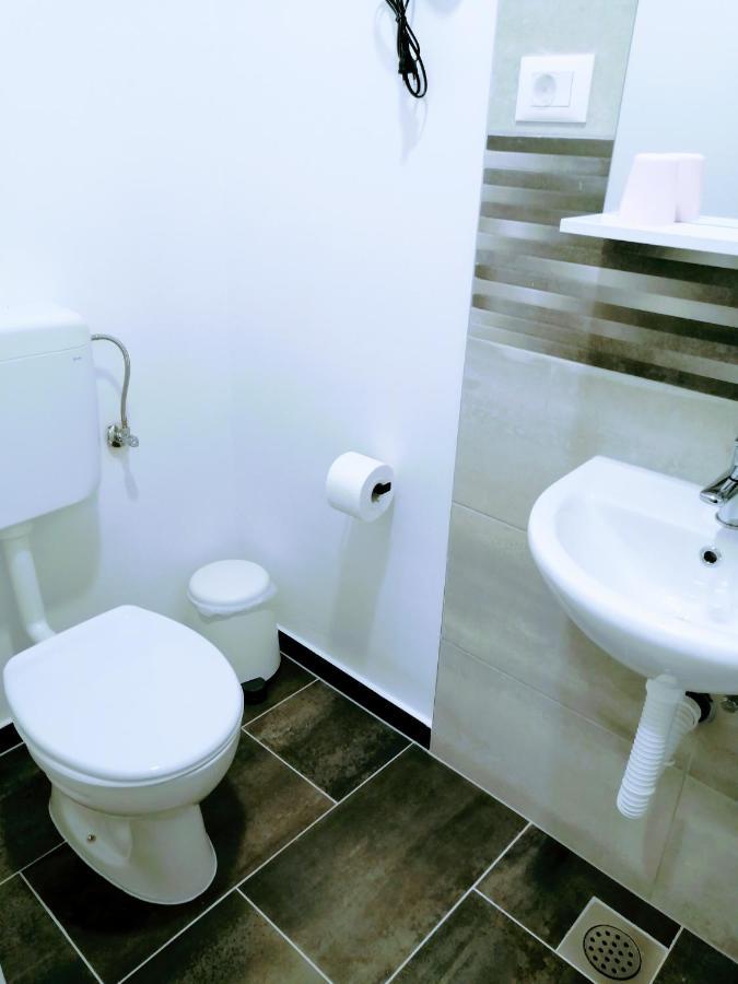 Zpula Center Studio Apartments מראה חיצוני תמונה