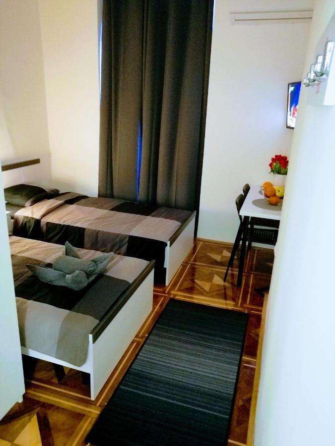 Zpula Center Studio Apartments מראה חיצוני תמונה