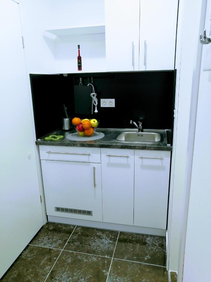 Zpula Center Studio Apartments מראה חיצוני תמונה