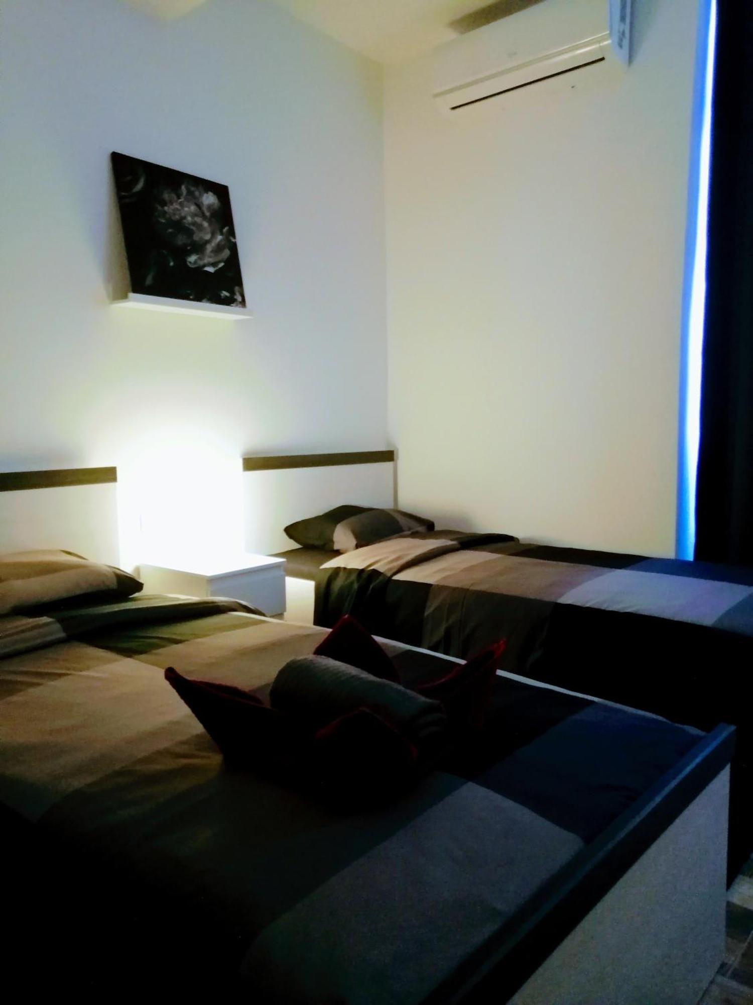 Zpula Center Studio Apartments מראה חיצוני תמונה
